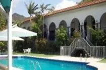 Hotel Amaroo On Mandalay Nelly Bay 4*,