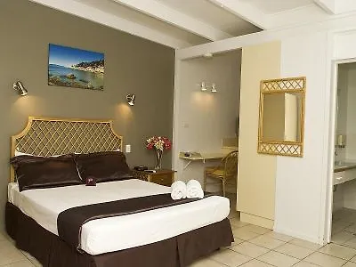 ****  Hotel Amaroo On Mandalay Nelly Bay Australia